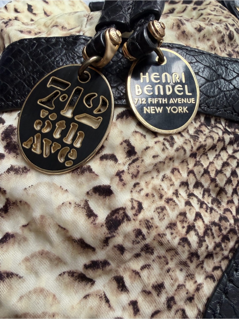 Vintage Henri Bendel Snake-Print Drawstring Crossbody Bag - Black & Beige - Picture 3 of 13